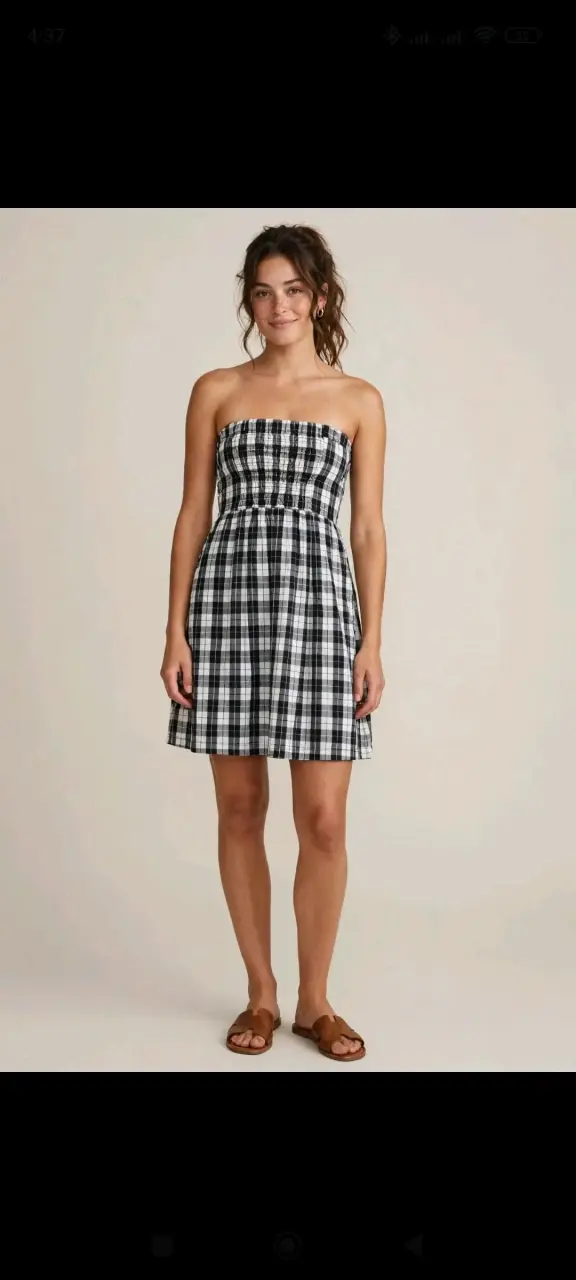 Vestido corto a cuadros sin tirantes - 1