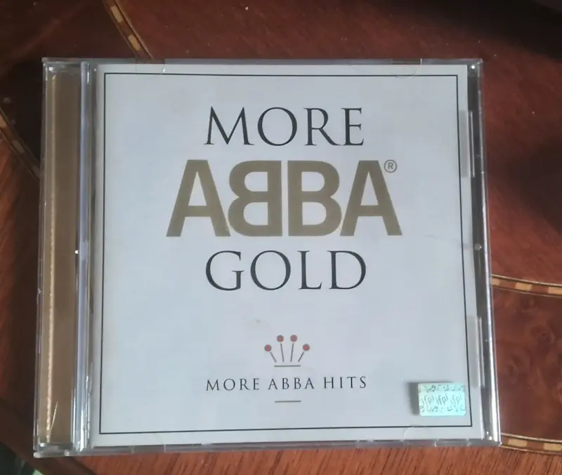 CD More ABBA Gold Hits en buen estado - 1