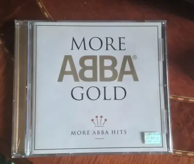 CD More ABBA Gold Hits en buen estado - miniatura 1