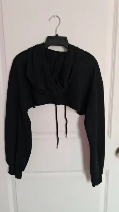 Polerón corto negro Shein para mujer - miniatura 3