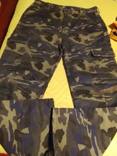Pantalones cargo camuflados para hombre - miniatura 4