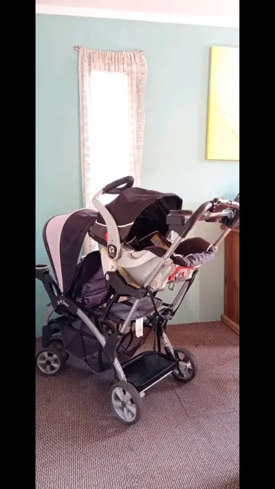 Coche doble para bebé Baby Trend con bandeja - miniatura 6