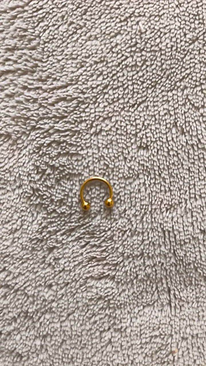 Piercing de herradura dorado - 1