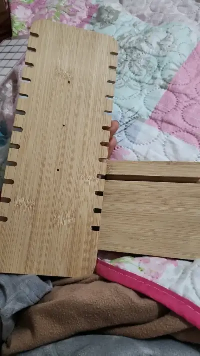 Soporte de bambú para collares - miniatura 2