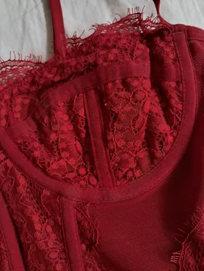 Corset rojo de encaje para mujer talla L - miniatura 3
