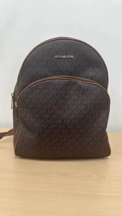 Mochila Michael Kors marrón con logo - miniatura 1