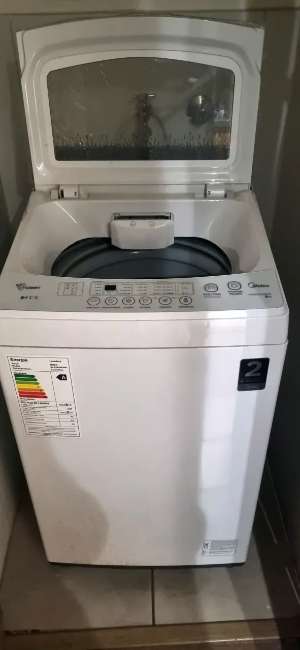 Lavadora automática Midea 8 kg en buen estado - 2