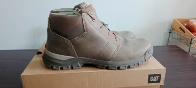 Botas Caterpillar marrones de cuero para hombre - miniatura 2
