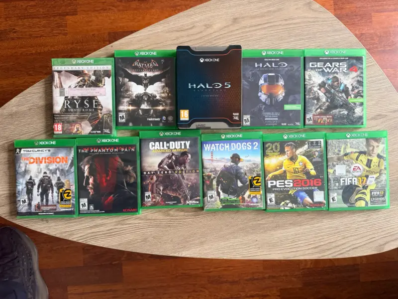 Consola Xbox One S con dos controles y juegos - 4