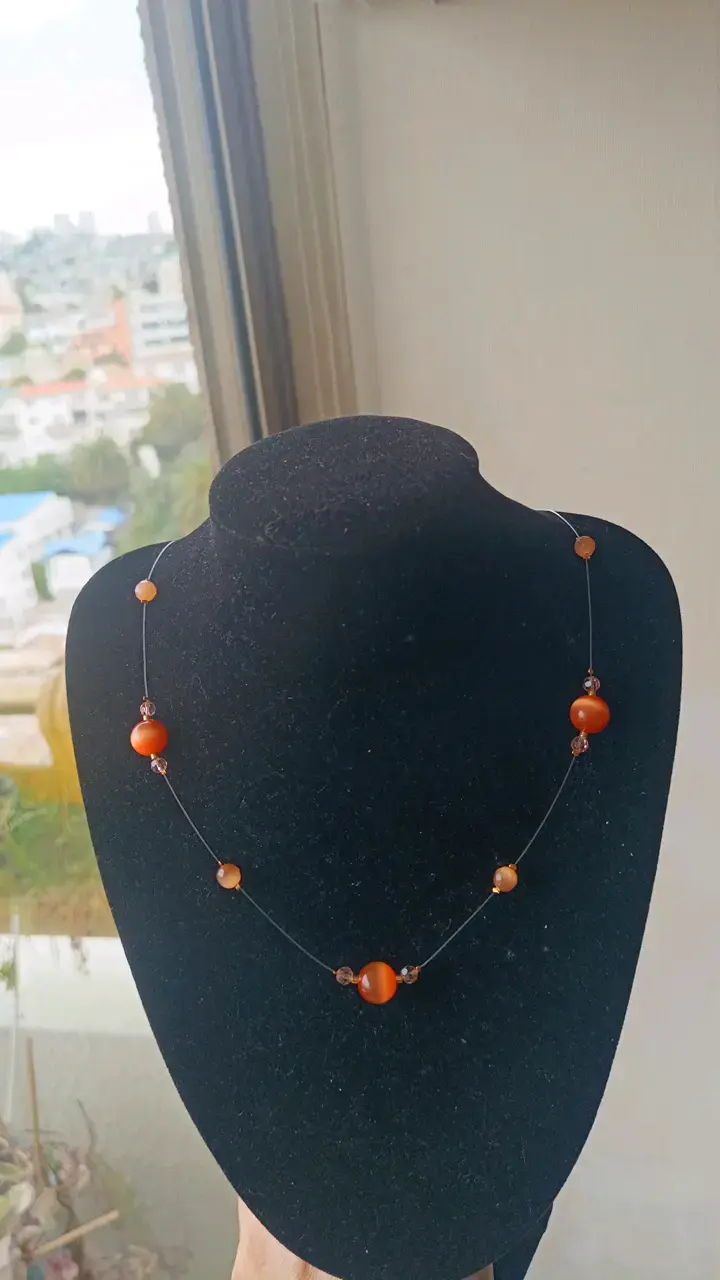Collar de cuentas naranjas elegante - 2