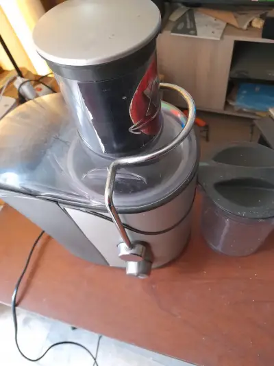 Extractor de jugos XXL con contenedor - miniatura 3