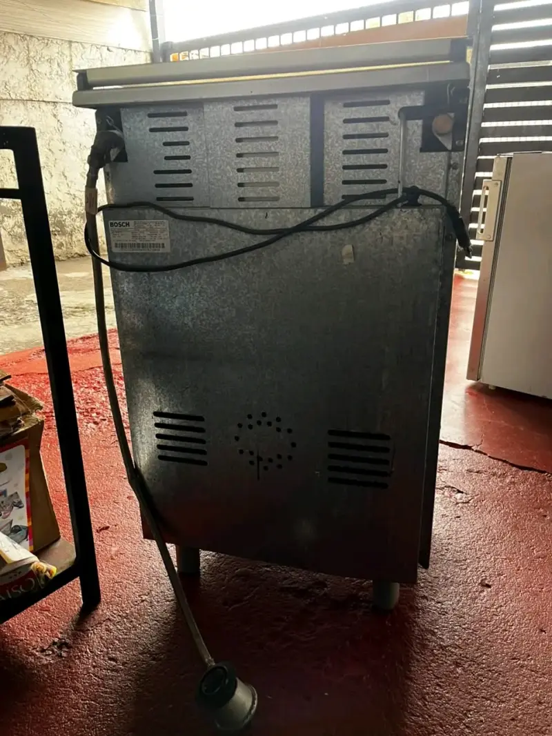 Cocina a gas Bosch de acero inoxidable - 5