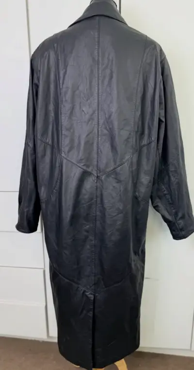 Abrigo Largo de Cuero Negro para Mujer - miniatura 6