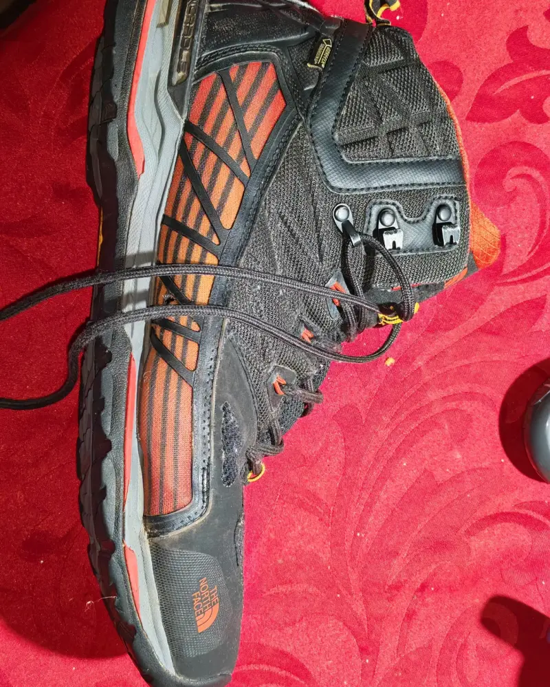 Botas de montaña The North Face con suela Vibram - 2