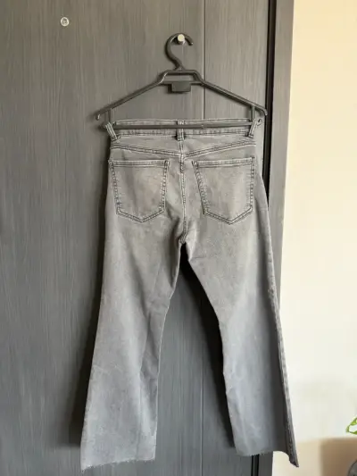 Jeans gris Mango - miniatura 2