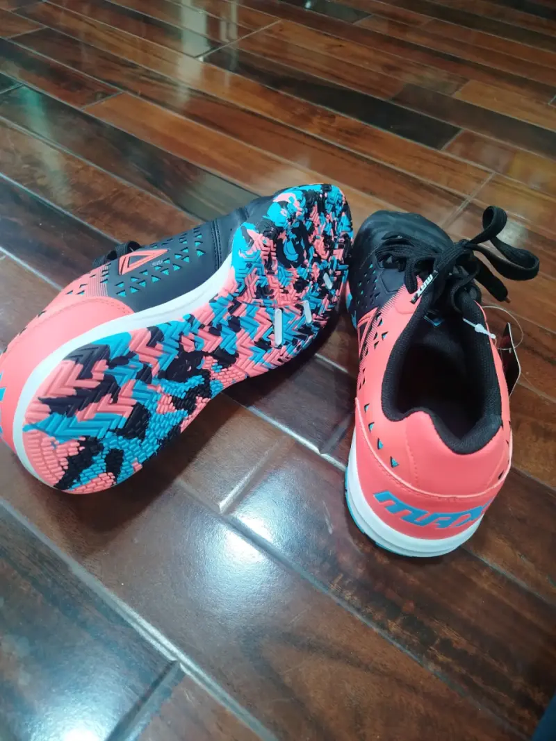 Zapatillas deportivas negras y rojas para hombre - 2