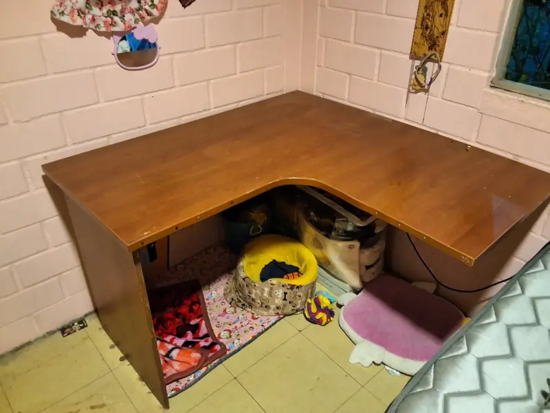 Escritorio en L de madera - 2