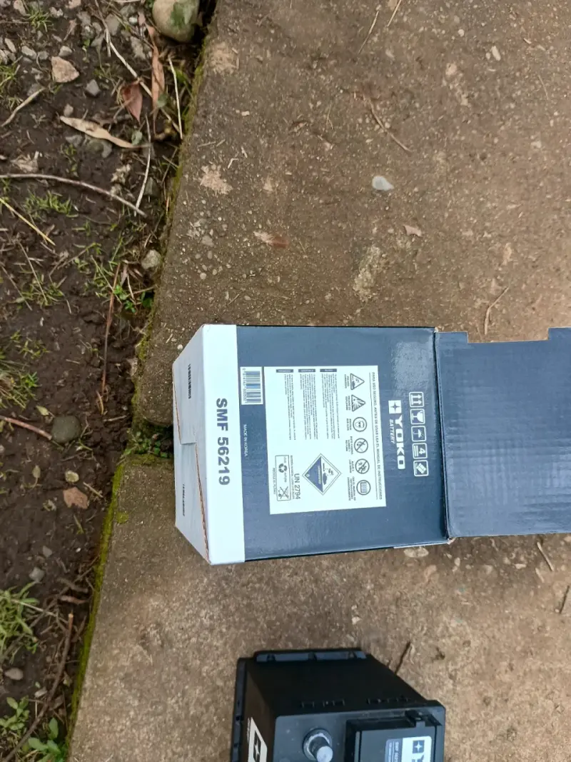 Batería auto 12 volts 65 amperes - 2