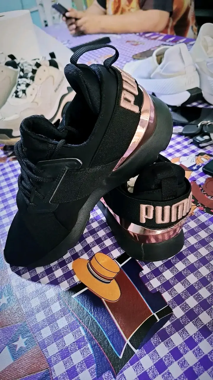 Zapatillas deportivas blancas Nike con malla - 2