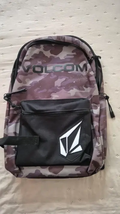 Mochila Volcom camuflaje con bolsillo frontal - miniatura 1