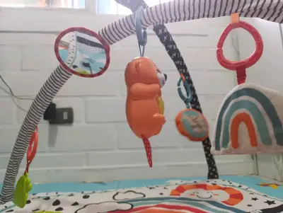 Gimnasio para bebé fisherprice - miniatura 3