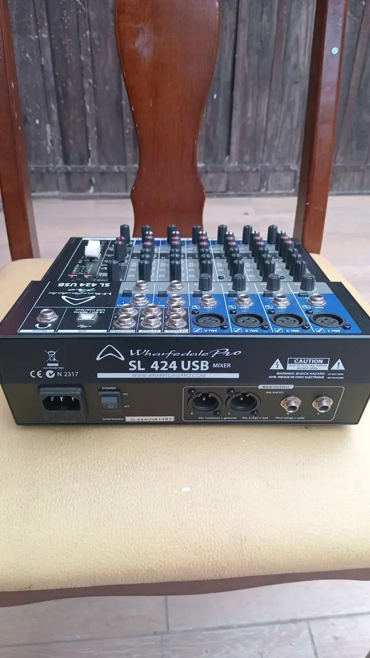 Mezclador de Audio Wharfedale Pro SL 424 USB - 2