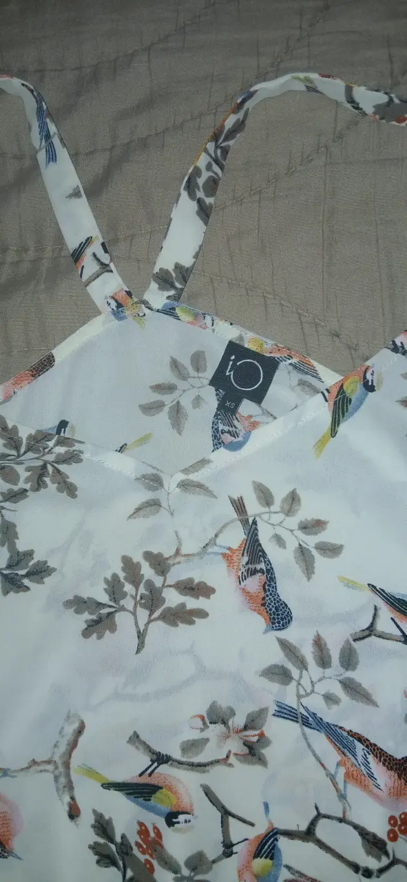 Blusa de tirantes con estampado marca IO talla S - 3