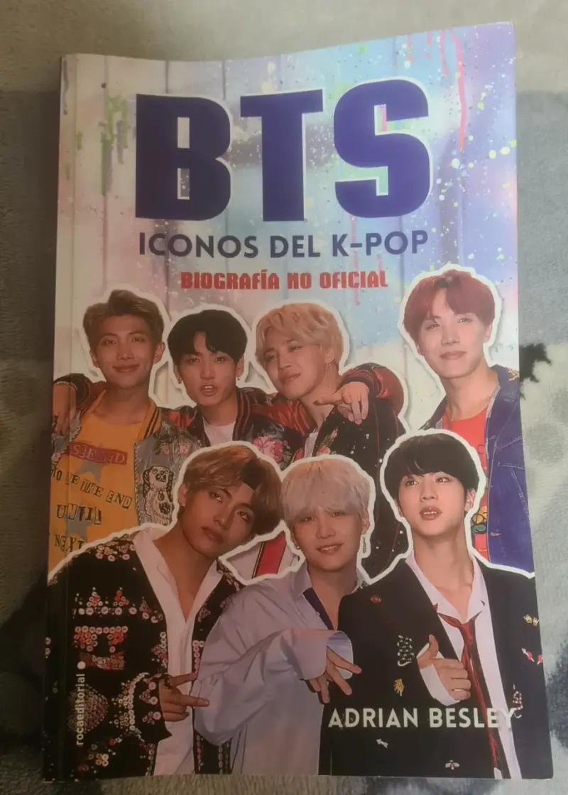 Libro BTS Iconos del K-Pop Biografía No Oficial