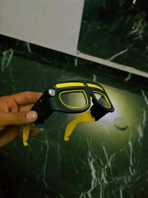Gafas con Luz LED Frontal Recargable - 3