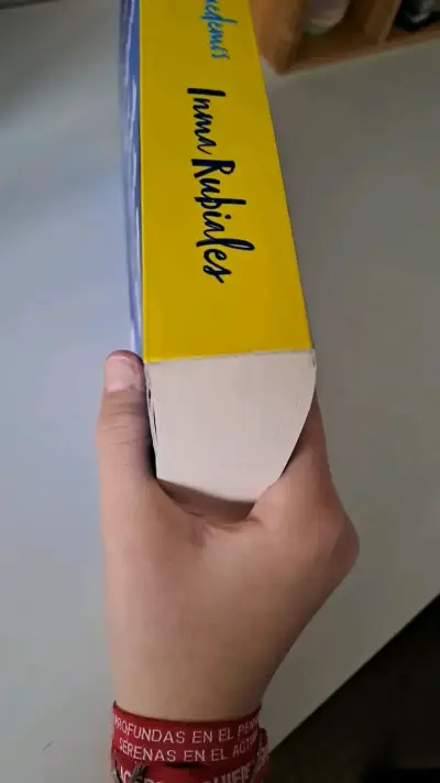 Libro 'Hasta que nos quedemos sin estrellas' - miniatura 4