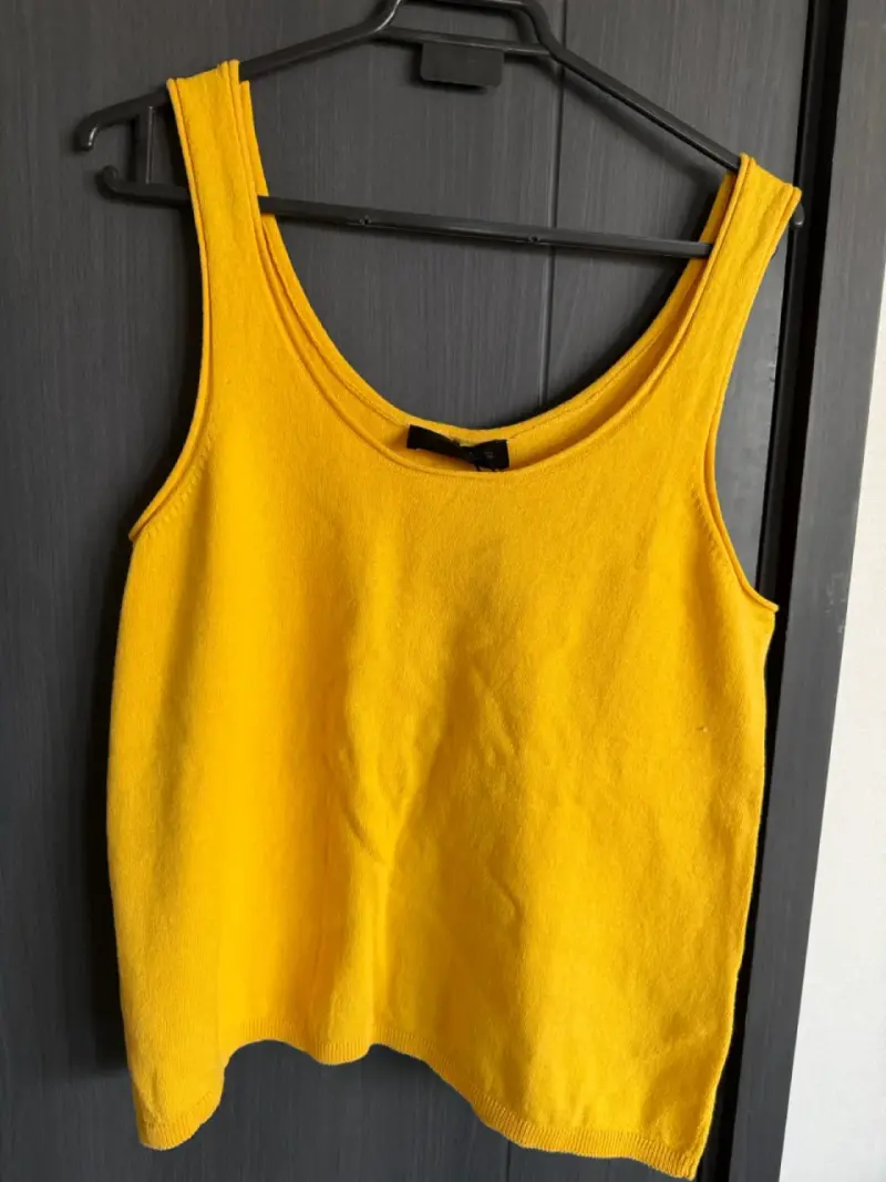 Polera sin mangas amarilla talla XL - 2