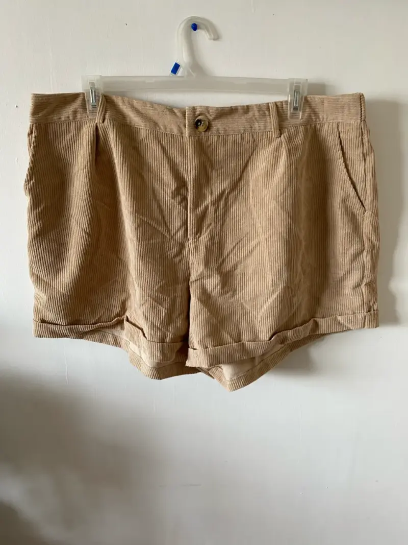 Shorts beige para mujer talla 4XL - 1