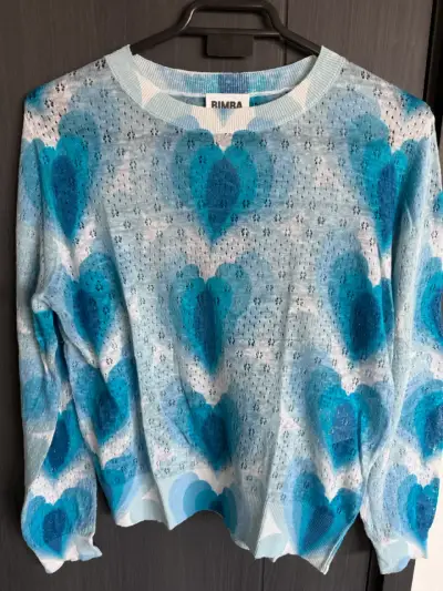 Sweater Bimba y Lola azul con diseño de corazones - miniatura 2