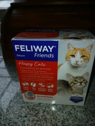 Difusor Feliway Friends para Gatos 30 Días - miniatura 1