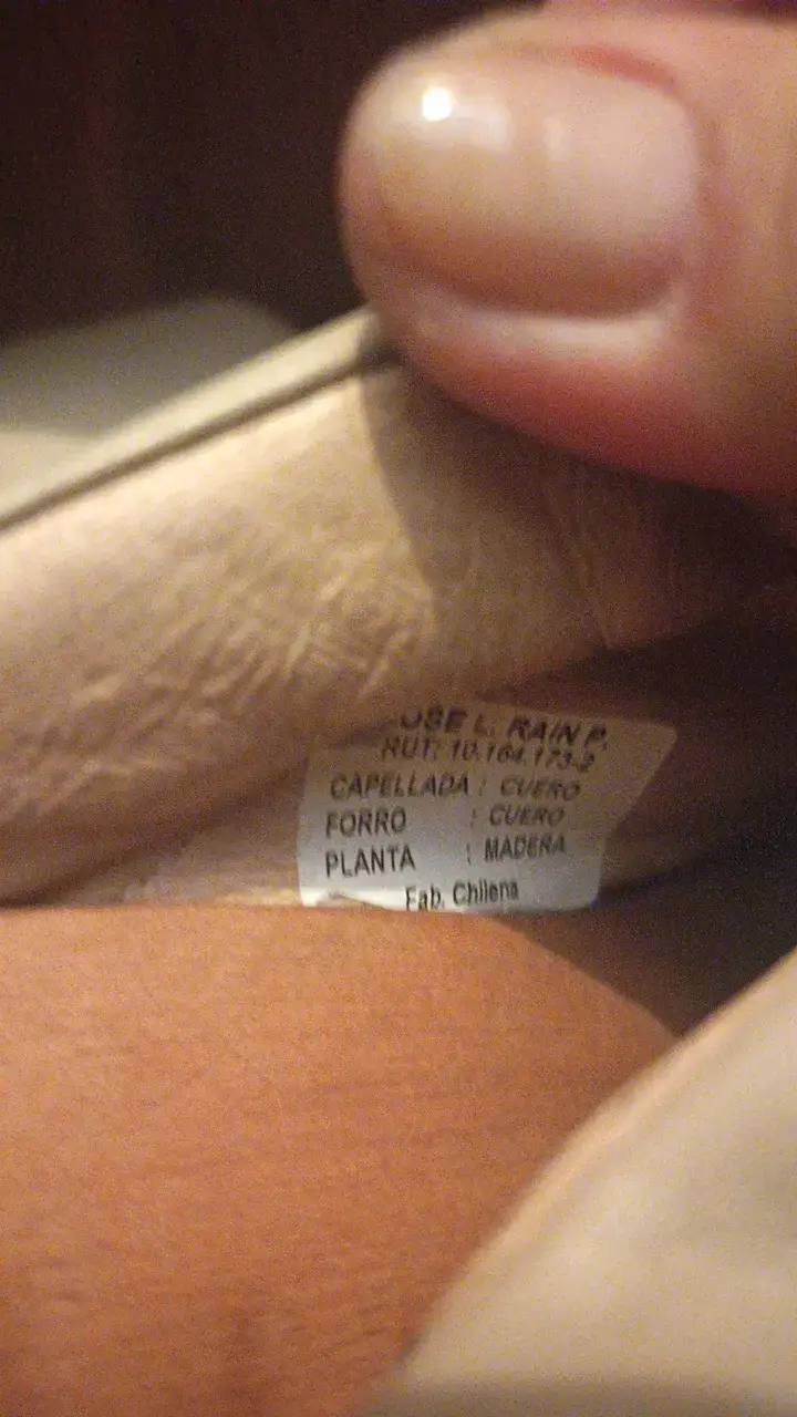 Zuecos de cuero beige con taco alto - 4