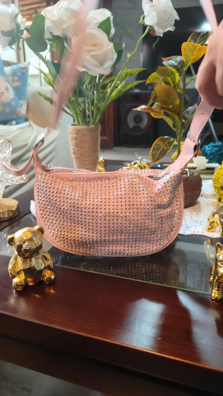 Cartera baguette rosa con brillos para fiesta - 2