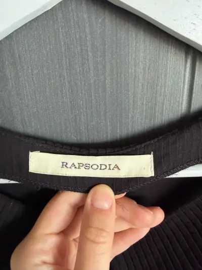 Vestido negro plisado Rapsodia - miniatura 2