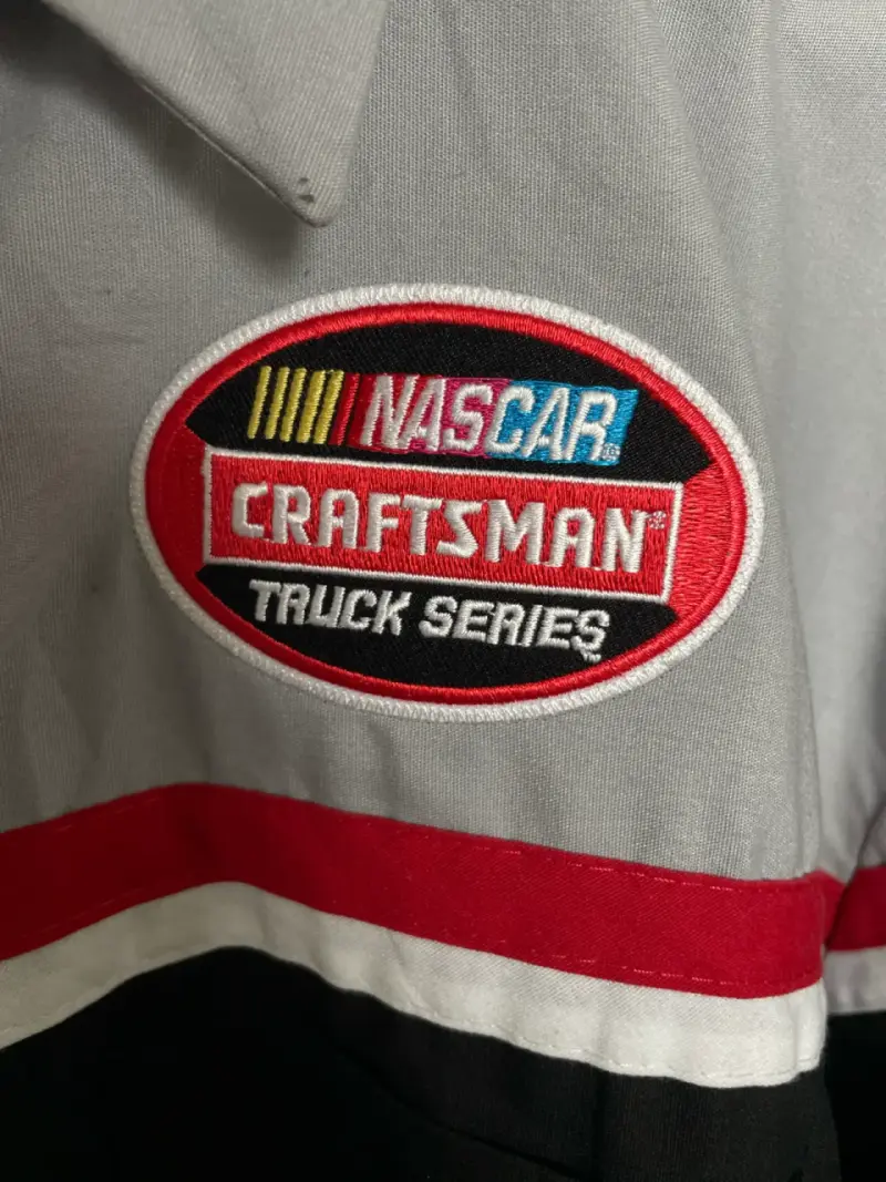Camisa NASCAR Craftsman de hombre gris y negra - 2