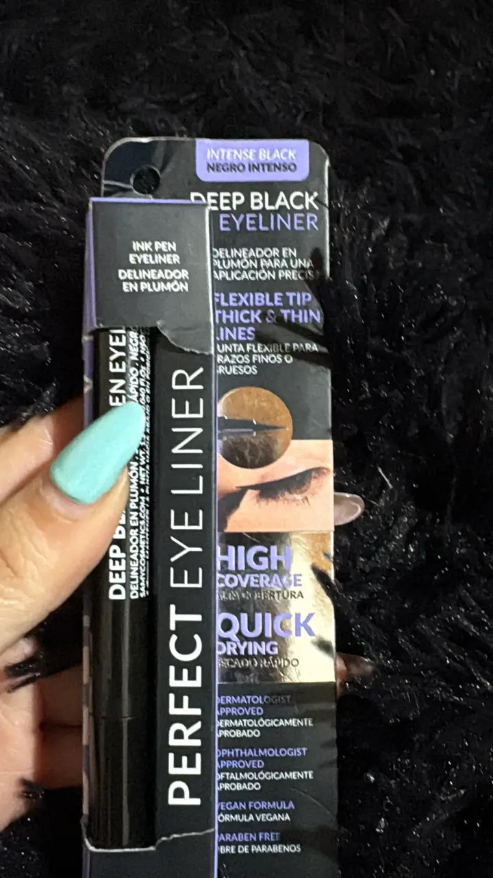 Delineador en Plumón Negro Intenso