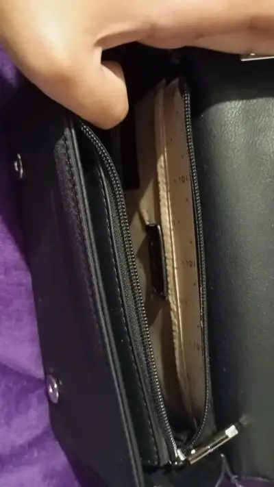 Cartera bandolera negra con cadena Ziol - miniatura 5