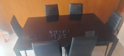 Mesa de comedor de vidrio cosillas negras - miniatura 2