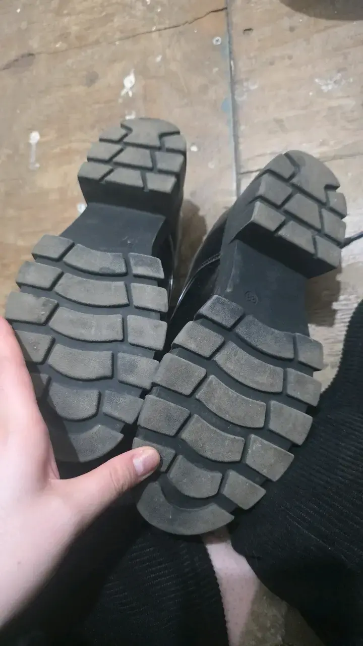 Zapatos de charol negros con plataforma - 3
