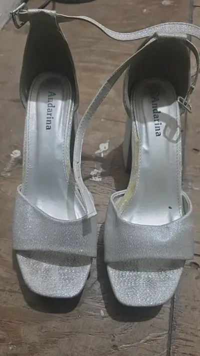 Sandalias de tacón alto plateadas Andarina - miniatura 1