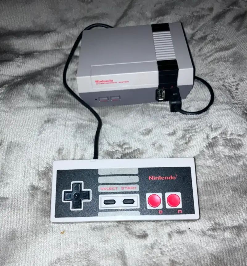 Consola Nintendo NES Classic Edition con Control - 1