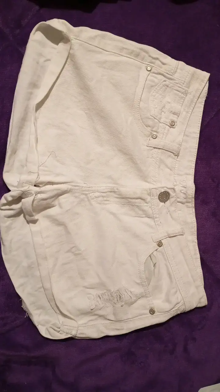 Shorts de mezclilla blancos para mujer - 1