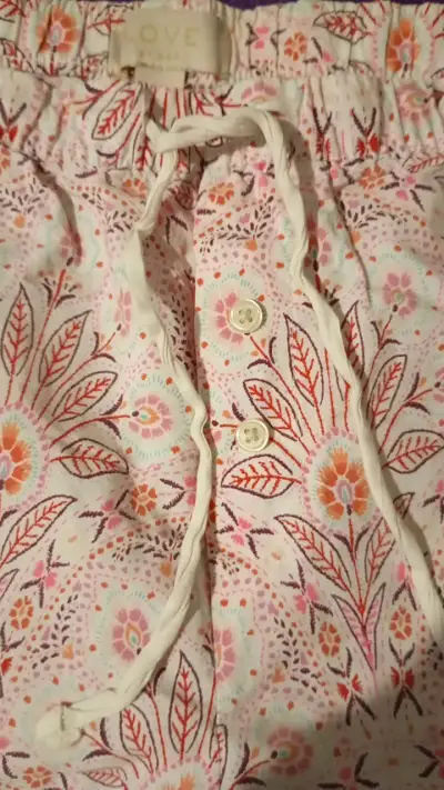 Pantalones estampados florales Love by Gap - miniatura 2