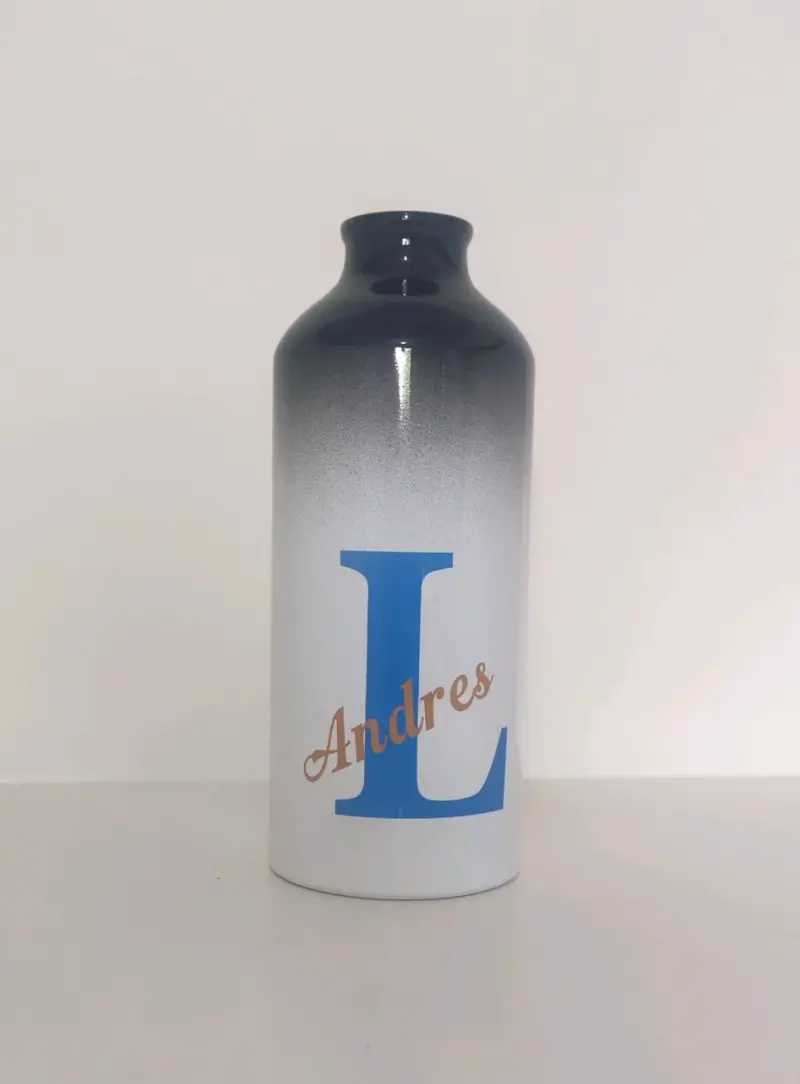 Botella de agua personalizada con diseño de Stitch - 1