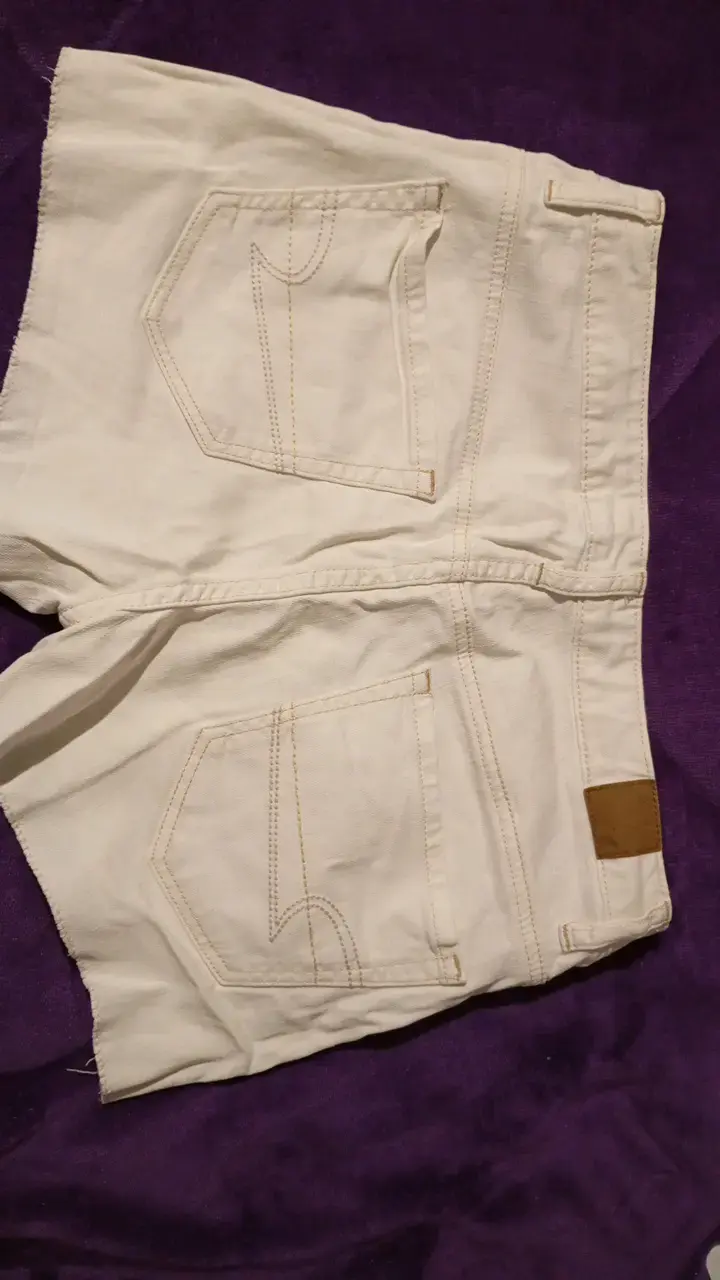 Shorts blancos American Eagle para mujer - 3