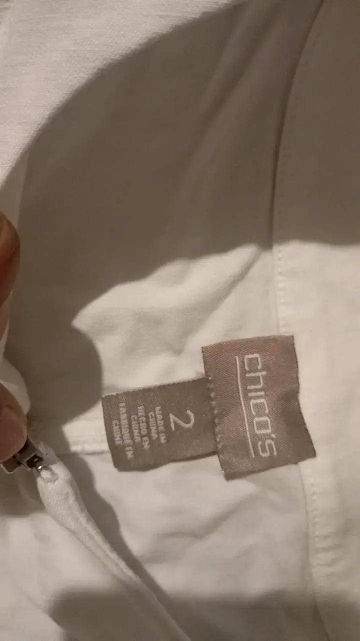 Chaqueta blanca de mujer con cierre - 2