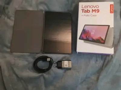 Tablet Lenovo Tab M9 con funda y cargador - miniatura 2